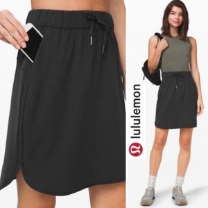 Lululemon On The Fly Skirt Woven Black